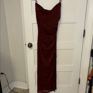 Lulu’s Elegant Burgundy Evening Dress